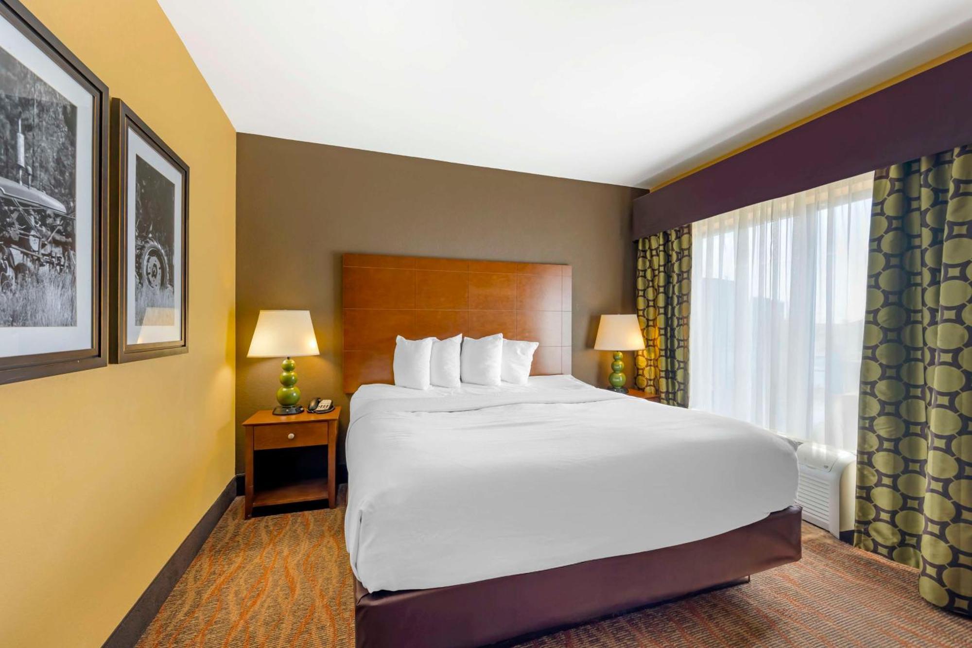 Best Western Plus Tupelo Inn & Suites Екстериор снимка