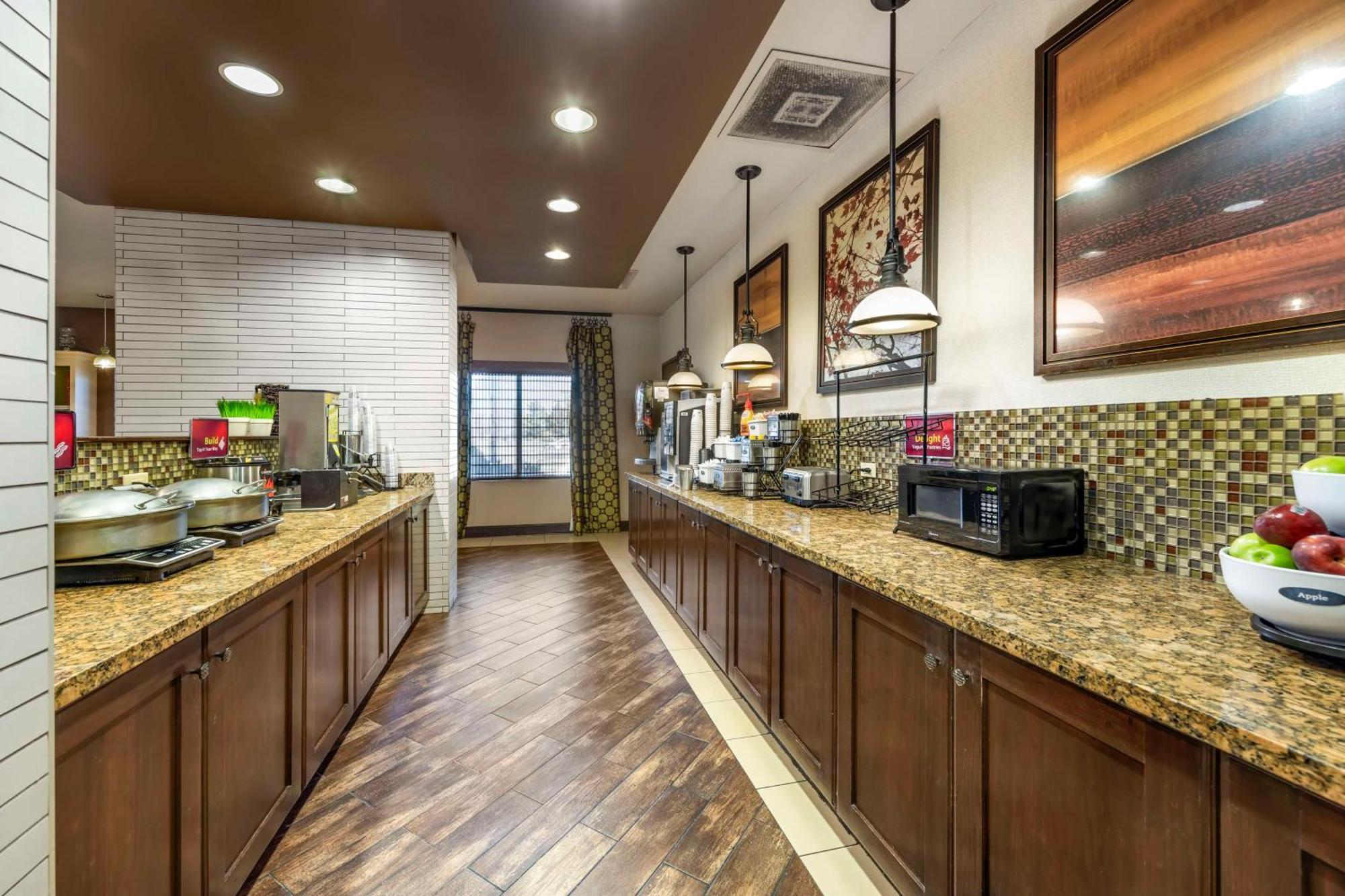 Best Western Plus Tupelo Inn & Suites Екстериор снимка